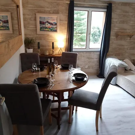 Apartamento Bright And Spacious With Balcony