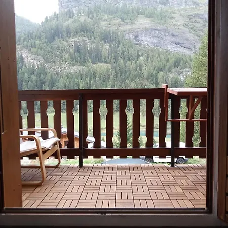 Bright And Spacious With Balcony Apartamento